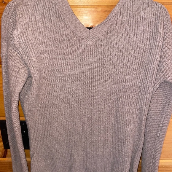 Only worn a handful of times - Picture 3 of 5